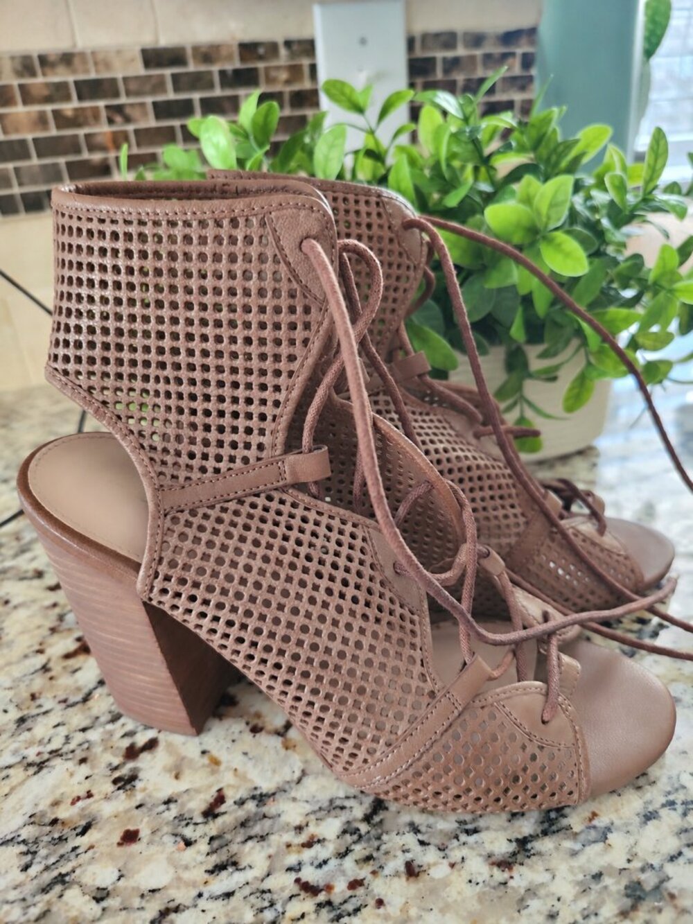 ALDO Brown Lace-Up Block Heel Sandals – US 7.5